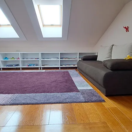 Willa Elizabeth,slano *